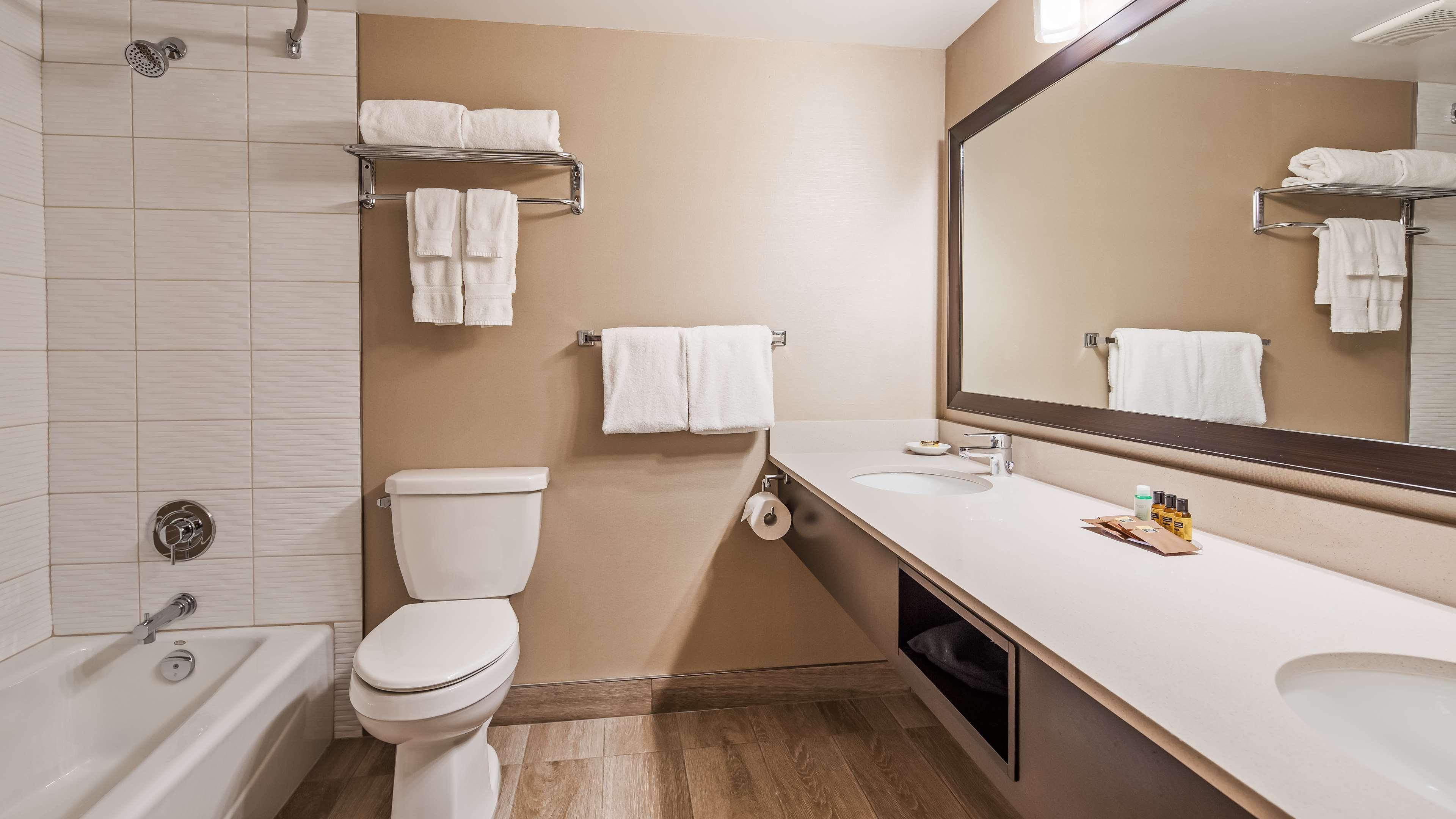 Best Western Plus Calgary Centre Inn Eksteriør bilde